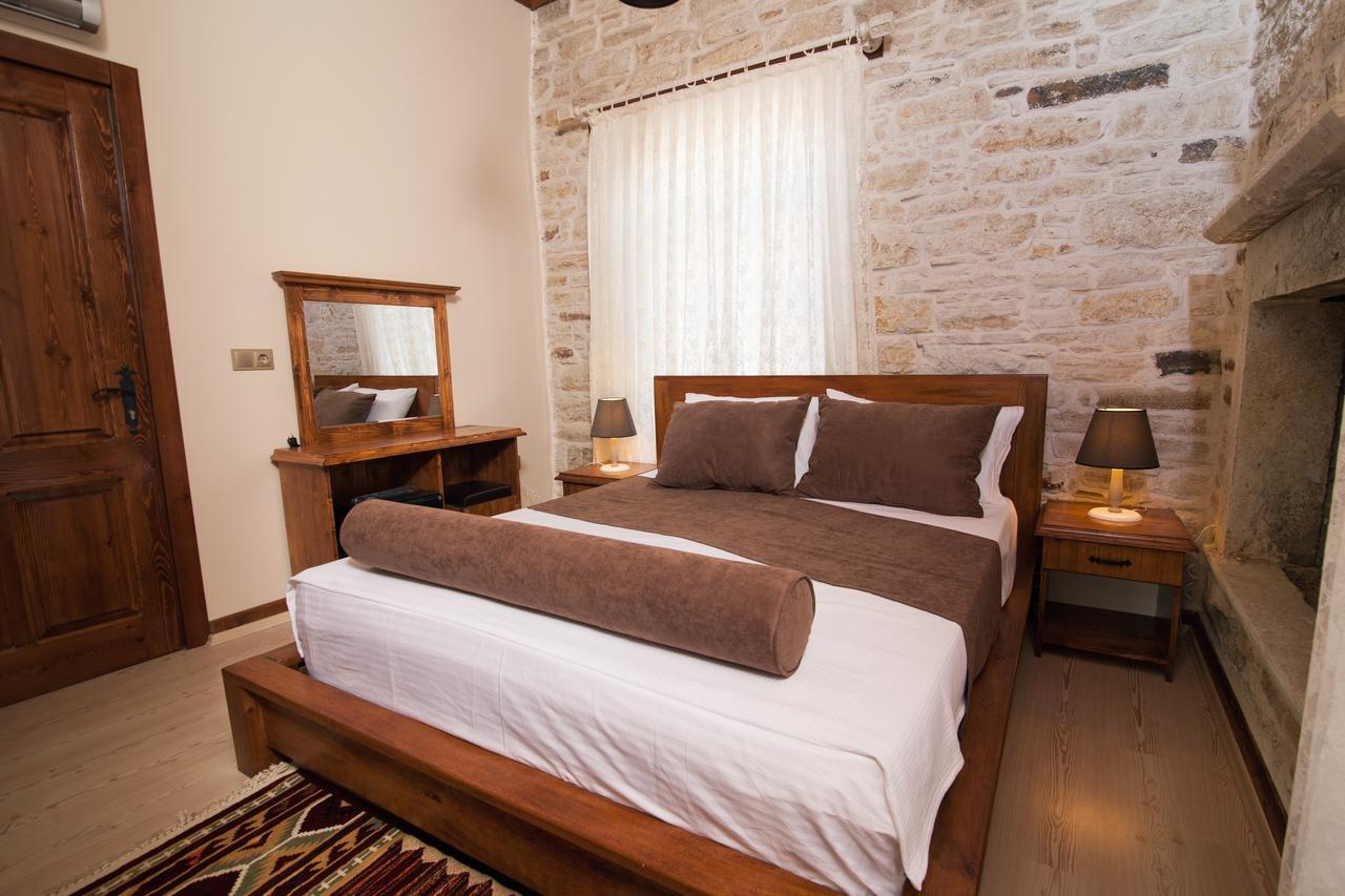 1922 Hotel Yenifoca Eksteriør bilde